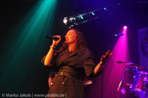 Üebermutter auf dem Veidstanz Festival 2018 (c) 2018 Marko Jakob